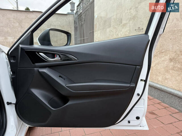 Белый Мазда 3, объемом двигателя 1.5 л и пробегом 98 тыс. км за 14300 $, фото 41 на Automoto.ua