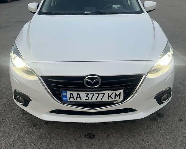 Білий Мазда 3, об'ємом двигуна 1.5 л та пробігом 90 тис. км за 13200 $, фото 2 на Automoto.ua