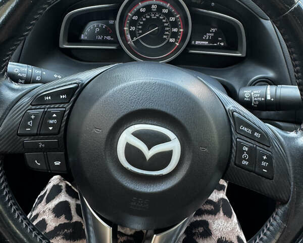 Белый Мазда 3, объемом двигателя 2 л и пробегом 132 тыс. км за 12000 $, фото 8 на Automoto.ua