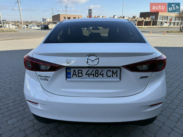 Белый Мазда 3, объемом двигателя 2 л и пробегом 114 тыс. км за 10900 $, фото 7 на Automoto.ua