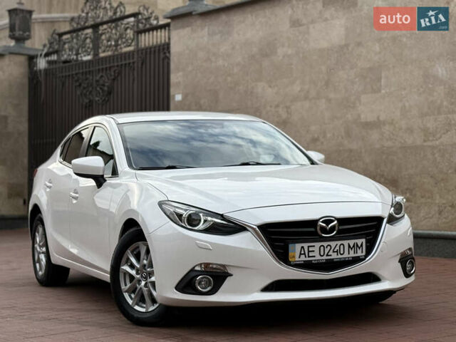 Белый Мазда 3, объемом двигателя 1.5 л и пробегом 98 тыс. км за 14300 $, фото 4 на Automoto.ua
