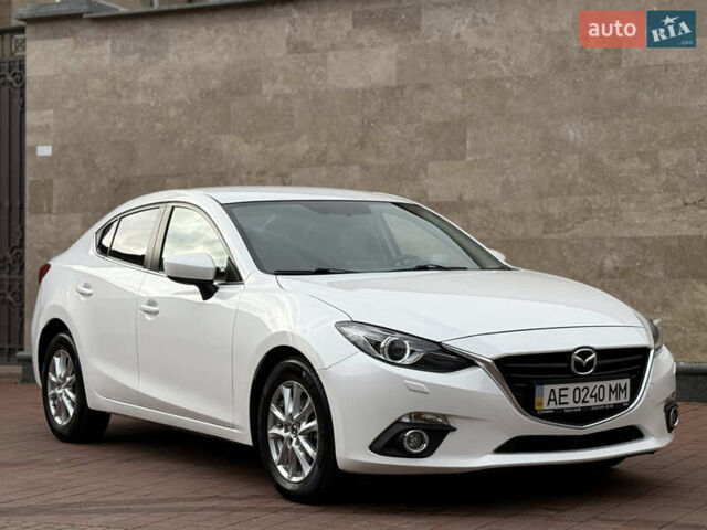 Белый Мазда 3, объемом двигателя 1.5 л и пробегом 98 тыс. км за 14300 $, фото 8 на Automoto.ua