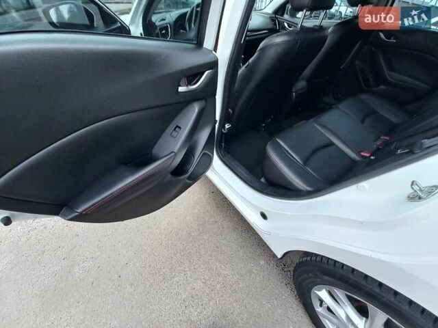 Білий Мазда 3, об'ємом двигуна 2 л та пробігом 147 тис. км за 11500 $, фото 21 на Automoto.ua