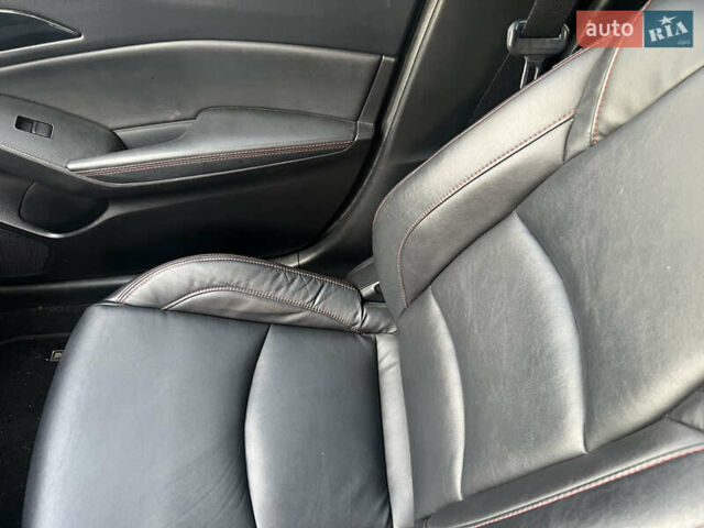 Белый Мазда 3, объемом двигателя 2 л и пробегом 204 тыс. км за 10500 $, фото 16 на Automoto.ua