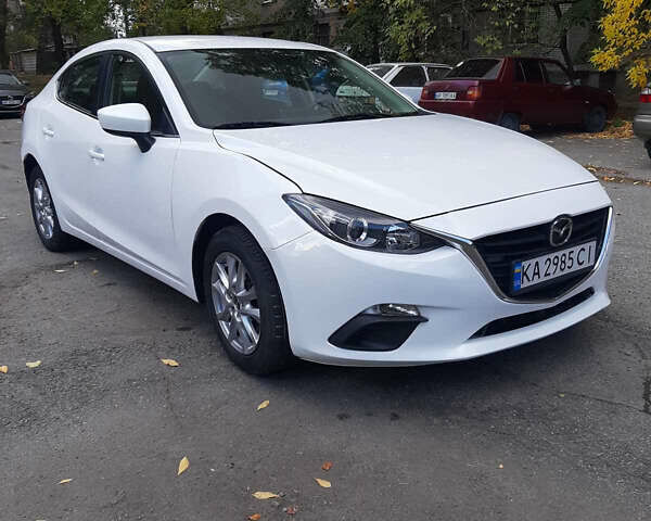 Белый Мазда 3, объемом двигателя 2 л и пробегом 211 тыс. км за 9300 $, фото 5 на Automoto.ua