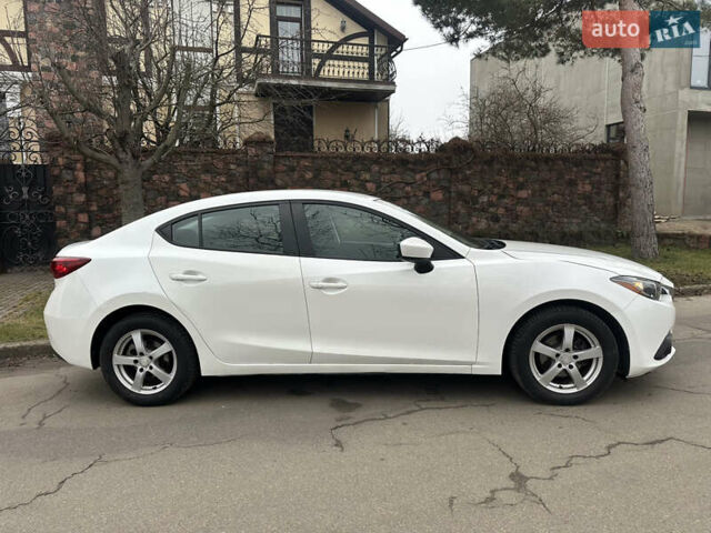 Белый Мазда 3, объемом двигателя 2 л и пробегом 173 тыс. км за 8700 $, фото 12 на Automoto.ua