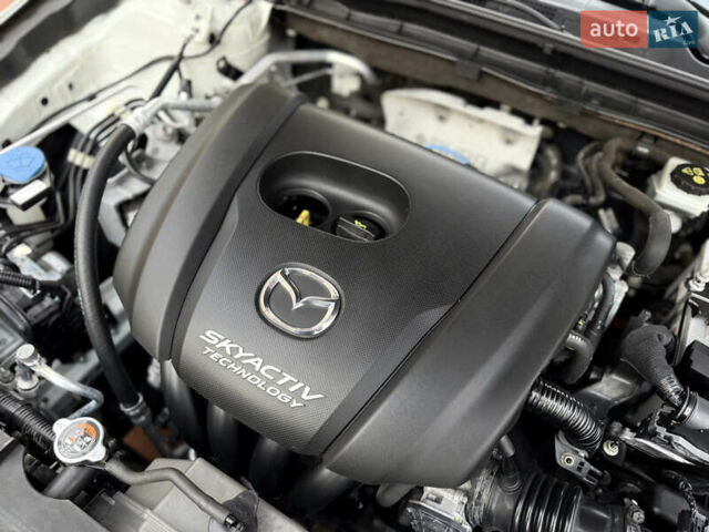 Белый Мазда 3, объемом двигателя 1.5 л и пробегом 98 тыс. км за 14300 $, фото 57 на Automoto.ua