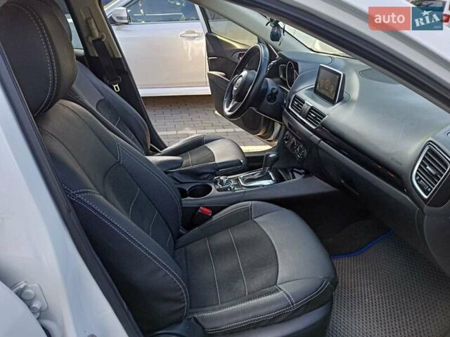 Белый Мазда 3, объемом двигателя 2 л и пробегом 174 тыс. км за 9600 $, фото 8 на Automoto.ua