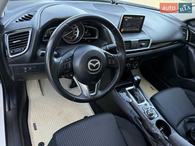 Белый Мазда 3, объемом двигателя 2 л и пробегом 114 тыс. км за 10900 $, фото 14 на Automoto.ua