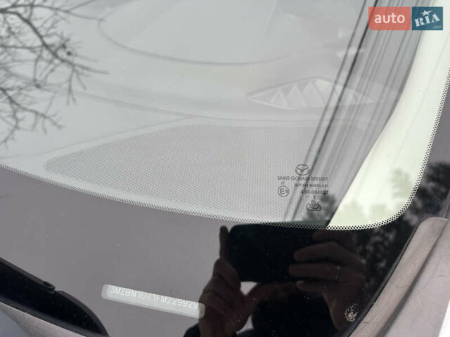 Белый Мазда 3, объемом двигателя 2 л и пробегом 173 тыс. км за 8700 $, фото 53 на Automoto.ua