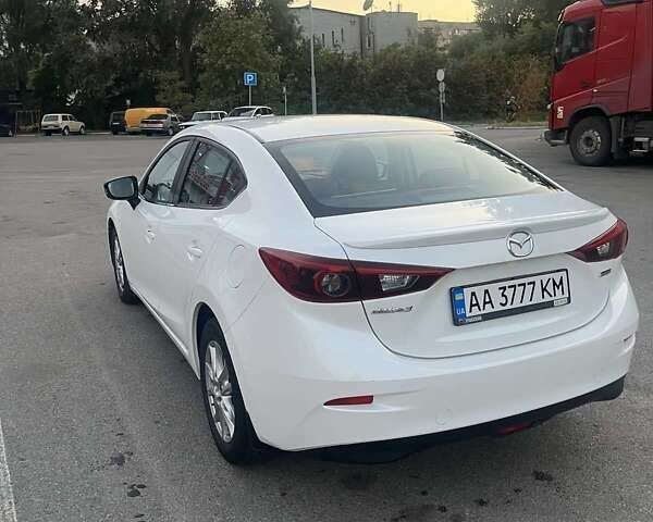 Білий Мазда 3, об'ємом двигуна 1.5 л та пробігом 90 тис. км за 13200 $, фото 1 на Automoto.ua