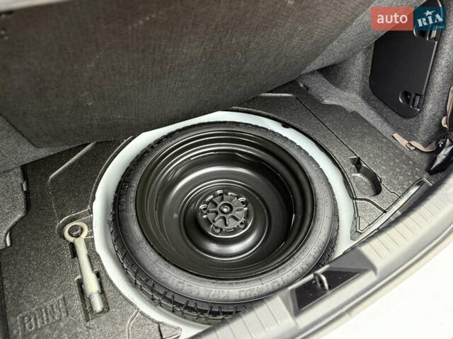 Белый Мазда 3, объемом двигателя 1.5 л и пробегом 98 тыс. км за 14300 $, фото 54 на Automoto.ua