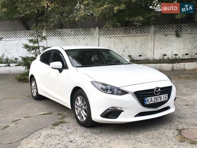 Белый Мазда 3, объемом двигателя 2 л и пробегом 158 тыс. км за 12100 $, фото 5 на Automoto.ua