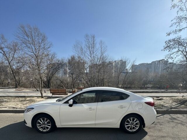 Белый Мазда 3, объемом двигателя 1.5 л и пробегом 80 тыс. км за 10800 $, фото 2 на Automoto.ua