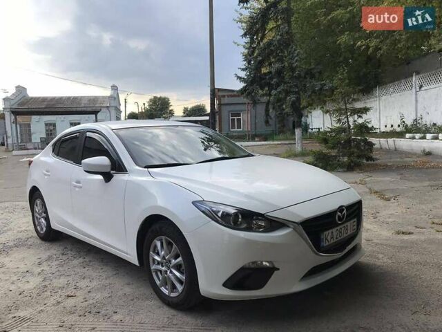 Белый Мазда 3, объемом двигателя 2 л и пробегом 158 тыс. км за 12100 $, фото 2 на Automoto.ua