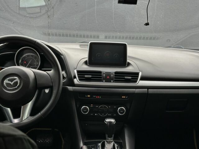 Белый Мазда 3, объемом двигателя 1.5 л и пробегом 177 тыс. км за 11500 $, фото 7 на Automoto.ua