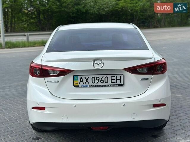 Белый Мазда 3, объемом двигателя 1.5 л и пробегом 74 тыс. км за 13950 $, фото 4 на Automoto.ua