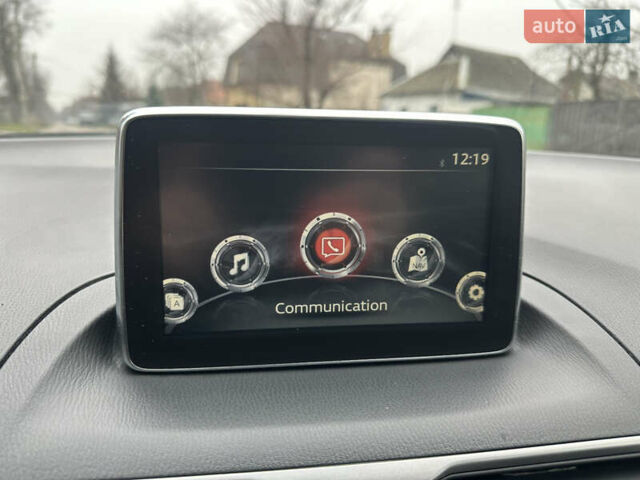 Белый Мазда 3, объемом двигателя 2 л и пробегом 173 тыс. км за 8700 $, фото 36 на Automoto.ua