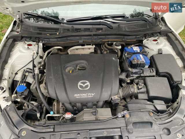 Білий Мазда 3, об'ємом двигуна 2 л та пробігом 175 тис. км за 9000 $, фото 39 на Automoto.ua