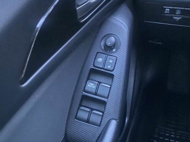 Белый Мазда 3, объемом двигателя 2 л и пробегом 111 тыс. км за 12500 $, фото 16 на Automoto.ua