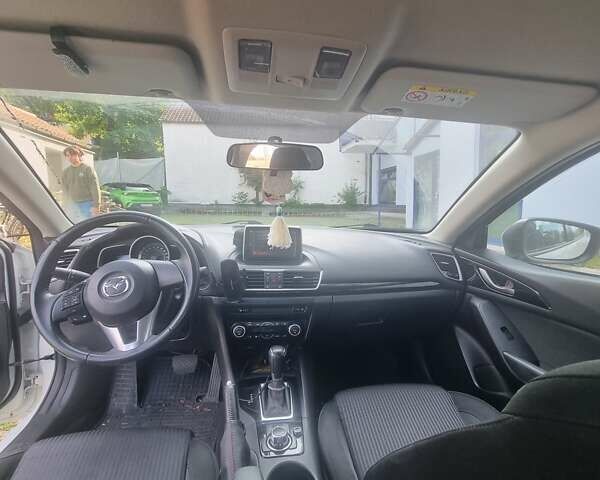 Белый Мазда 3, объемом двигателя 1.5 л и пробегом 98 тыс. км за 14029 $, фото 6 на Automoto.ua