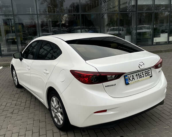 Белый Мазда 3, объемом двигателя 2 л и пробегом 168 тыс. км за 11100 $, фото 10 на Automoto.ua