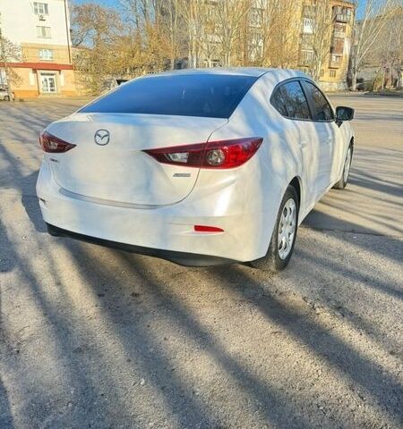 Белый Мазда 3, объемом двигателя 2 л и пробегом 94 тыс. км за 13000 $, фото 2 на Automoto.ua