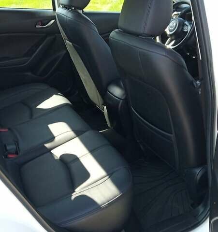 Белый Мазда 3, объемом двигателя 2 л и пробегом 126 тыс. км за 14500 $, фото 10 на Automoto.ua