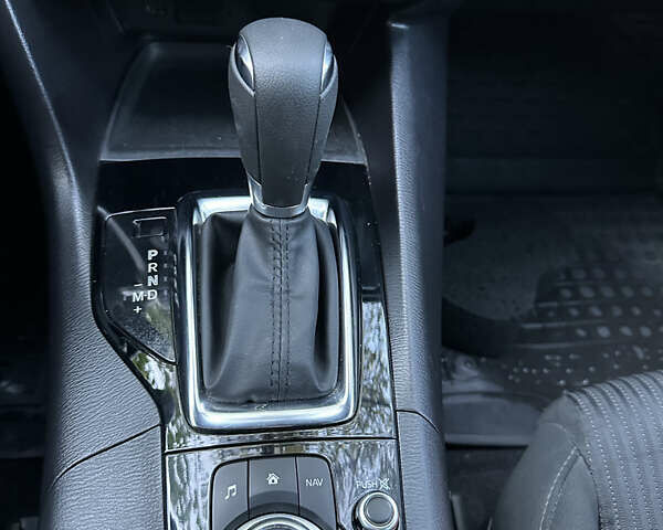 Білий Мазда 3, об'ємом двигуна 2 л та пробігом 52 тис. км за 12000 $, фото 18 на Automoto.ua