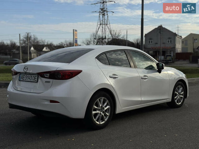 Білий Мазда 3, об'ємом двигуна 2 л та пробігом 161 тис. км за 10000 $, фото 7 на Automoto.ua