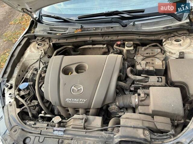 Белый Мазда 3, объемом двигателя 2 л и пробегом 143 тыс. км за 12900 $, фото 14 на Automoto.ua
