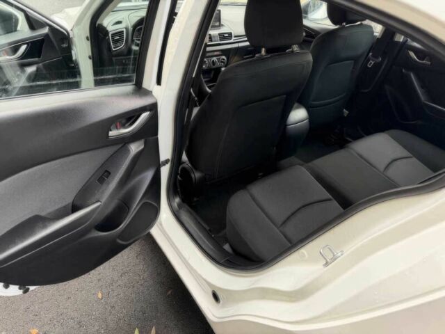 Білий Мазда 3, об'ємом двигуна 2 л та пробігом 70 тис. км за 8700 $, фото 9 на Automoto.ua