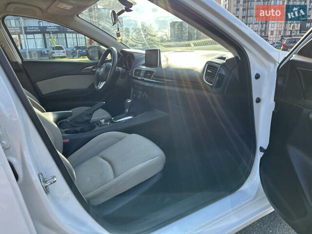 Білий Мазда 3, об'ємом двигуна 2 л та пробігом 156 тис. км за 10799 $, фото 19 на Automoto.ua