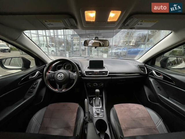 Белый Мазда 3, объемом двигателя 2 л и пробегом 168 тыс. км за 11100 $, фото 17 на Automoto.ua