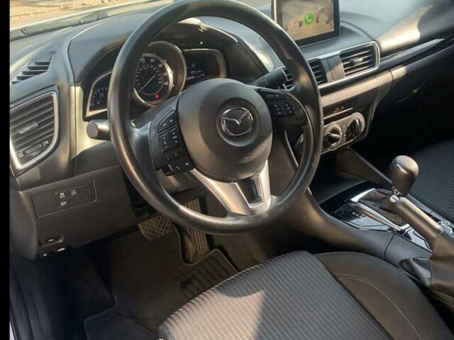 Белый Мазда 3, объемом двигателя 2 л и пробегом 115 тыс. км за 12200 $, фото 6 на Automoto.ua