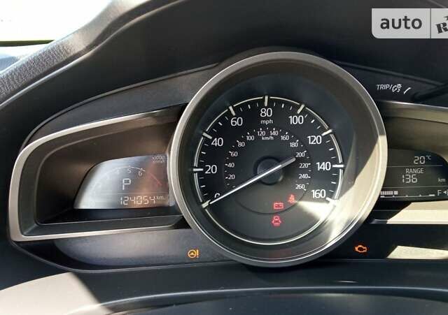 Белый Мазда 3, объемом двигателя 2 л и пробегом 126 тыс. км за 14500 $, фото 9 на Automoto.ua