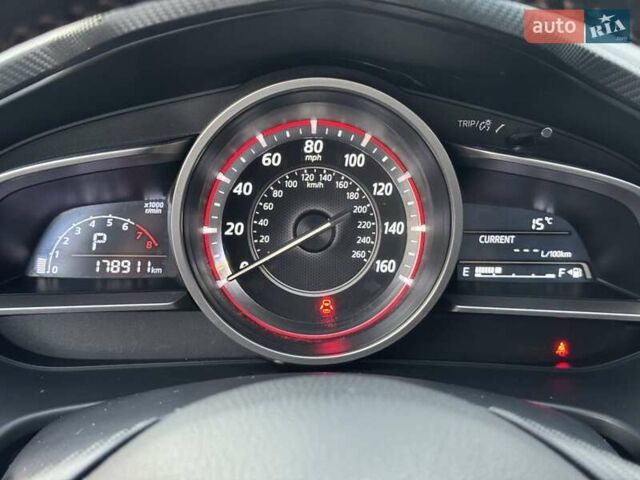 Білий Мазда 3, об'ємом двигуна 2 л та пробігом 178 тис. км за 12900 $, фото 18 на Automoto.ua