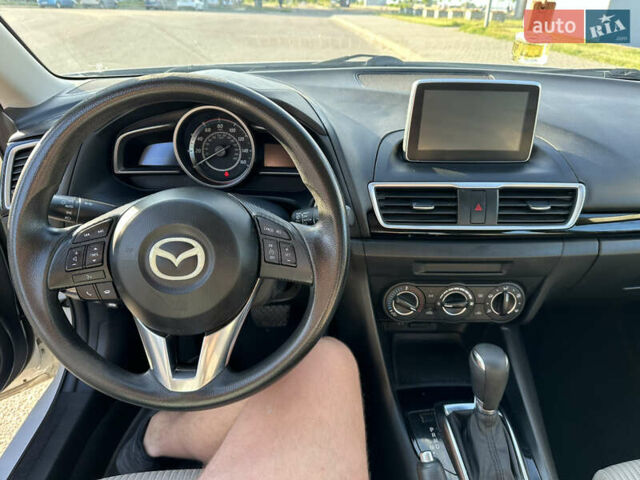 Білий Мазда 3, об'ємом двигуна 2 л та пробігом 156 тис. км за 10799 $, фото 22 на Automoto.ua
