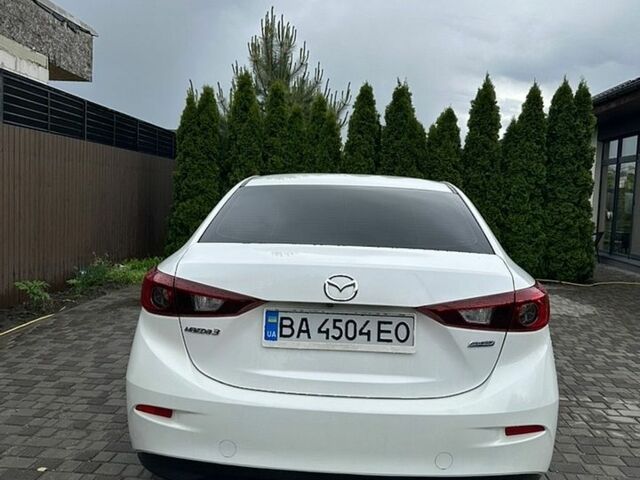 Белый Мазда 3, объемом двигателя 2 л и пробегом 120 тыс. км за 9300 $, фото 9 на Automoto.ua