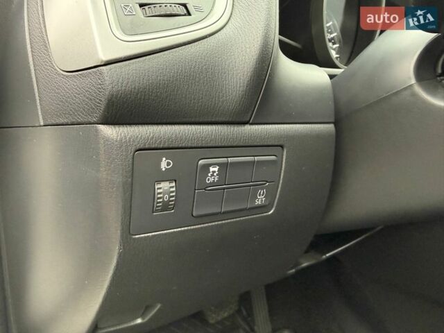 Білий Мазда 3, об'ємом двигуна 1.5 л та пробігом 58 тис. км за 15299 $, фото 31 на Automoto.ua