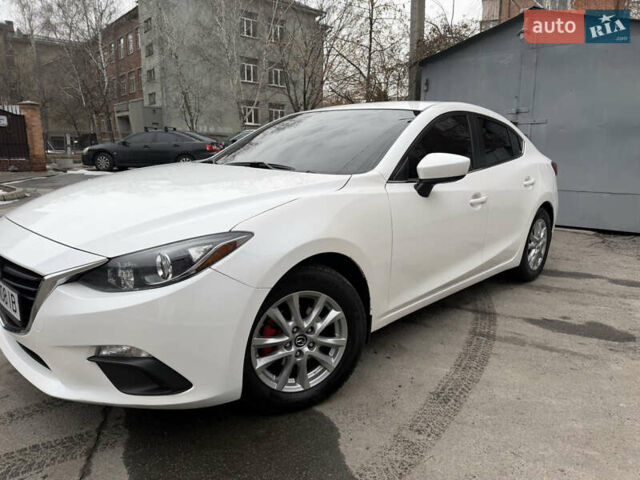 Белый Мазда 3, объемом двигателя 2 л и пробегом 140 тыс. км за 12300 $, фото 1 на Automoto.ua