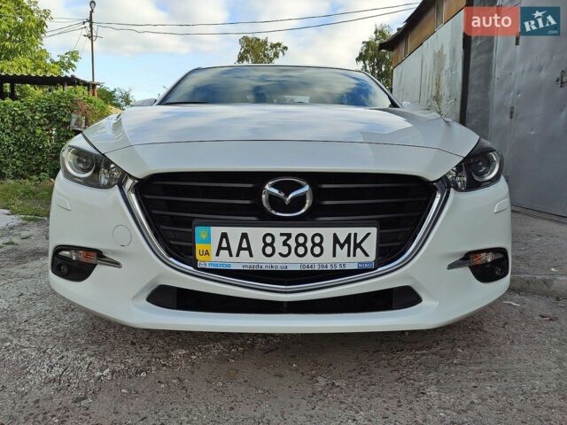 Белый Мазда 3, объемом двигателя 1.5 л и пробегом 68 тыс. км за 14900 $, фото 1 на Automoto.ua