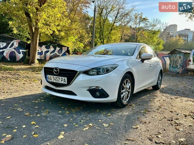 Белый Мазда 3, объемом двигателя 1.5 л и пробегом 164 тыс. км за 13000 $, фото 1 на Automoto.ua