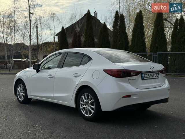 Білий Мазда 3, об'ємом двигуна 2 л та пробігом 161 тис. км за 10000 $, фото 5 на Automoto.ua