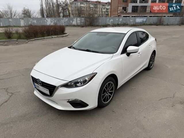 Белый Мазда 3, объемом двигателя 2 л и пробегом 142 тыс. км за 9000 $, фото 7 на Automoto.ua