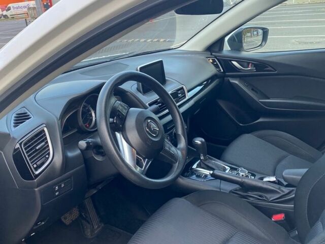 Білий Мазда 3, об'ємом двигуна 2 л та пробігом 160 тис. км за 10000 $, фото 4 на Automoto.ua