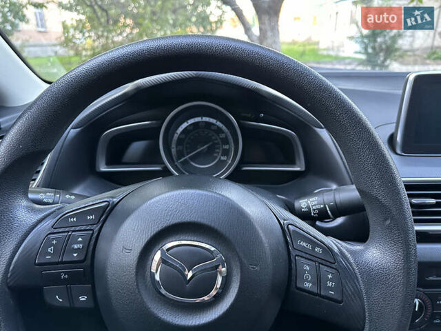 Білий Мазда 3, об'ємом двигуна 2 л та пробігом 52 тис. км за 12000 $, фото 15 на Automoto.ua