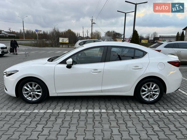 Белый Мазда 3, объемом двигателя 1.5 л и пробегом 144 тыс. км за 14500 $, фото 1 на Automoto.ua