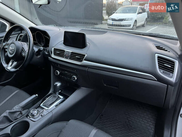 Белый Мазда 3, объемом двигателя 1.5 л и пробегом 144 тыс. км за 14500 $, фото 35 на Automoto.ua