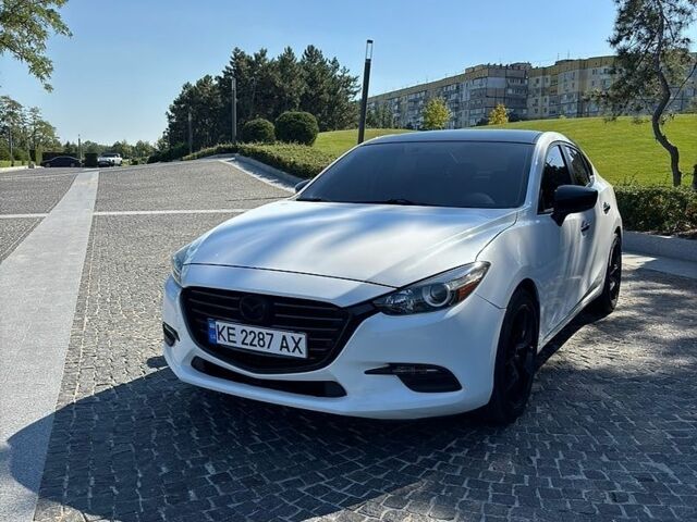 Белый Мазда 3, объемом двигателя 2 л и пробегом 157 тыс. км за 13500 $, фото 12 на Automoto.ua